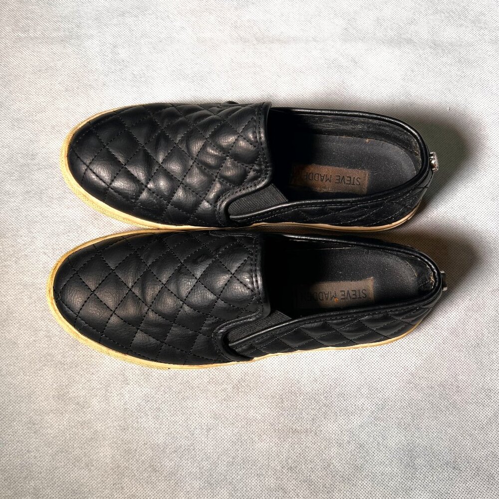 Steve Madden Womens Black Quilted Faux Leather Slip On Loafers, Womens Size 6.5